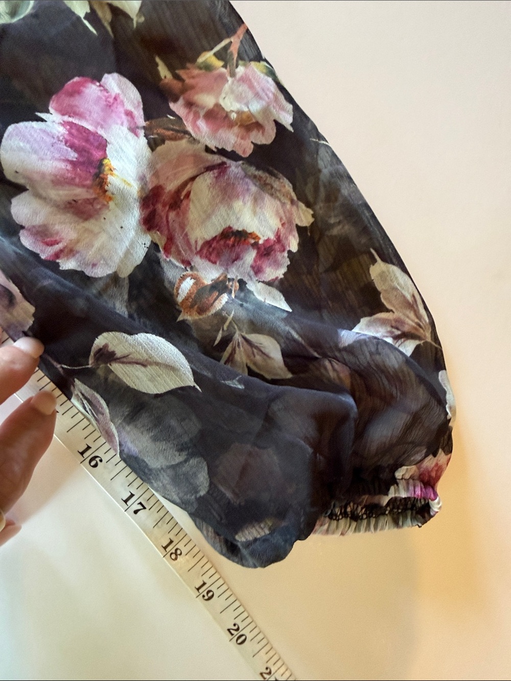 NWT Joie Black/Pink Floral Chiffon Blouse Size Large - Picture 12 of 14